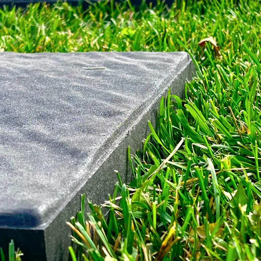 Фото 8 шаговая плита Stone Серый Графит дизайн участка