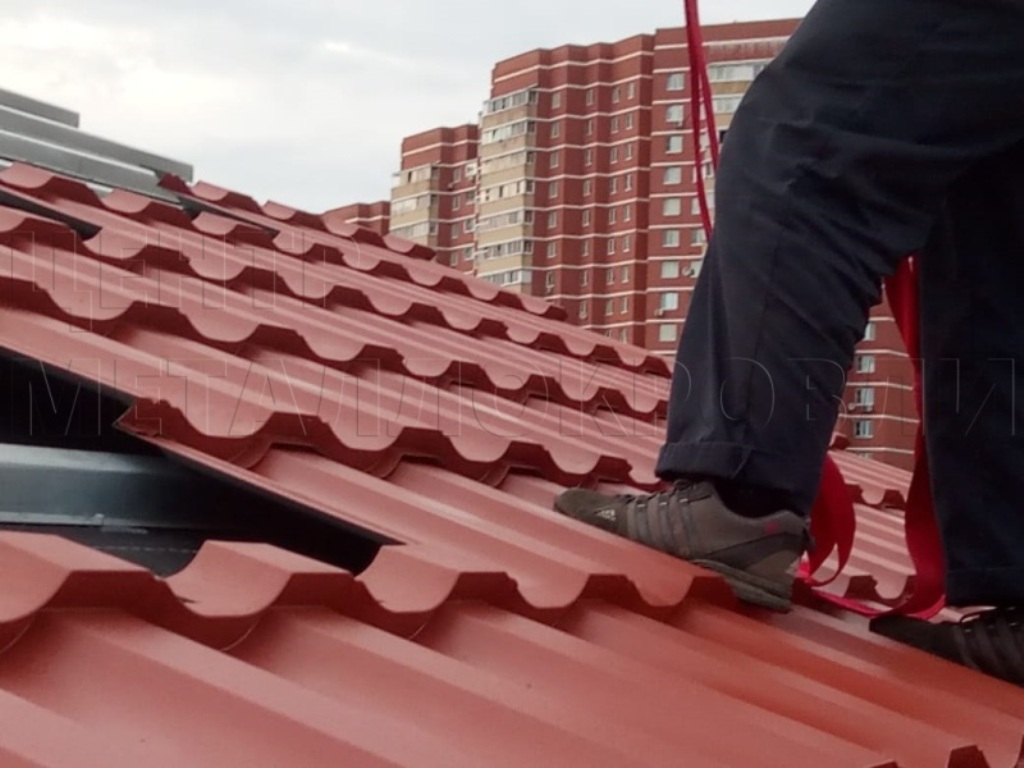 Металлочерепица Геркулес 8004 терракотовый Стальной Бархат от Центра Металлокровли в Самаре